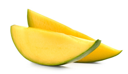 fresh ripe juicy mango slices