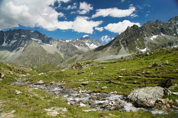 Fototapeta na wymiar Trail to Arolla in the Pennine Alps, Switzerland.