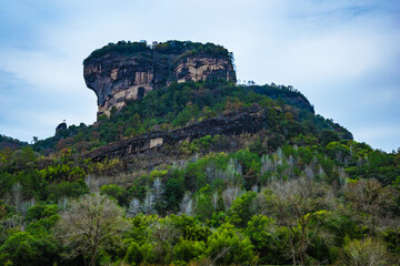 Obraz premium Wuyishan, Wuyishan City, Fujian Province - Yunv Peak and Jiuqu Stream
