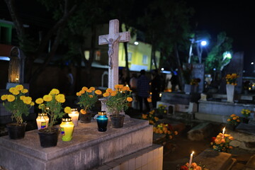celebratin day of dead, mexico, dia de muertos cemetery