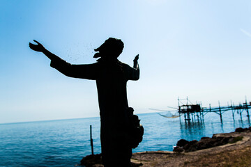 Il Cristo dei Mari lungo la Costa dei Trabocchi in Abruzzo