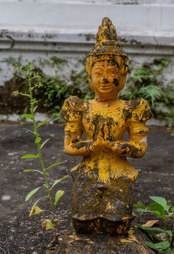 View and details of Wat Pa Daeng Buddhist temple in the forest above Chiang Mai, Thailand
