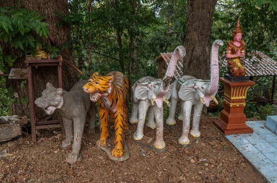 View and details of Wat Pa Daeng Buddhist temple in the forest above Chiang Mai, Thailand
