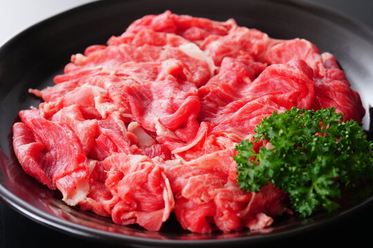 精肉　牛肉　かた　切り落とし