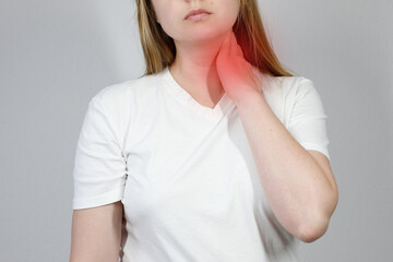 close-up woman feels pain in her neck