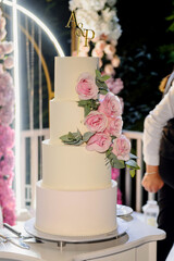 close up a wedding party cake.
