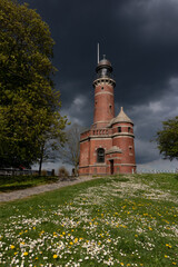 Historischer Leuchtturm aus Backstein am Tiessenkai.