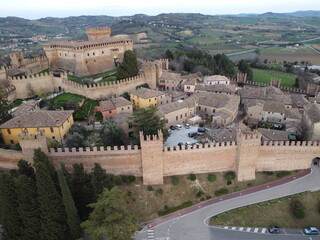 Il castello di Gradara visto con il Drone - Il castello di Paolo e Francesca