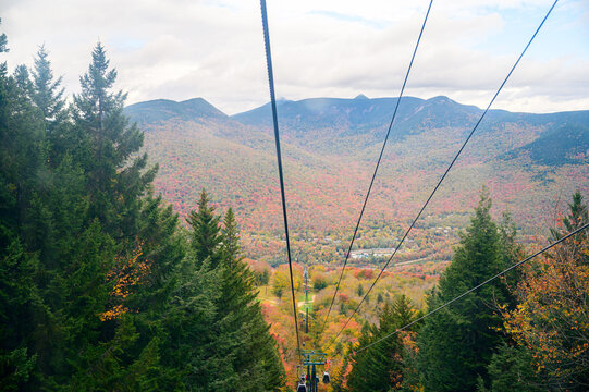 Aerial tram in fall in New Hampshire