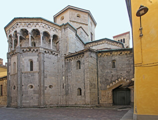 l'abside romanica della chiesa di San Fedele a Como