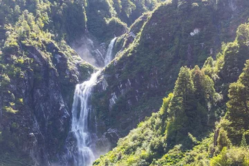 Fototapeten Waterfall in Chile © Galyna Andrushko