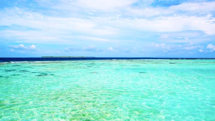 Foto op Plexiglas anti-reflex Beautiful landscape of clear turquoise Indian ocean, Maldives islands © Myroslava
