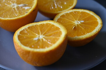 Oranges Coupées En Deux