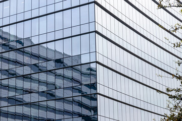 The reflection effects created by the sunlight in a cloudy day