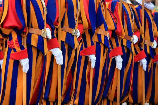 Vatican. Les Gardes Suisses.