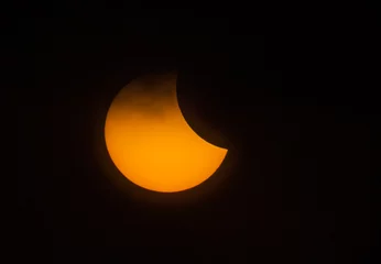 Fotobehang solar eclipse natural phenomenon © saksuvan