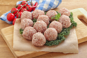 Raw pork meatball for cooking