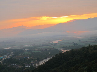 พระอาทิตย์ตกดิน