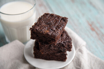 Brownies cut in square pieces chunky texture dessert sweet food