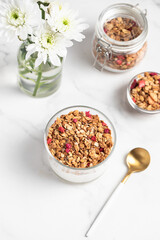 homemade granola, healthy breakfast, granola with yogurt