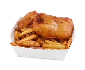 Foto op Aluminium Tasty fish and chips in paper box isolated on white © New Africa