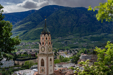 Fototapeta na wymiar the beautiful city of Meran in South Tyrol