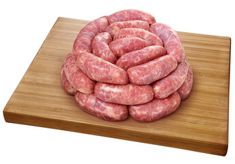 tábua de madeira com linguiça suína isolado em fundo transparente