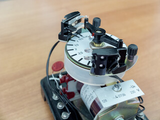 Time relay for relay protection. Electrician's concept