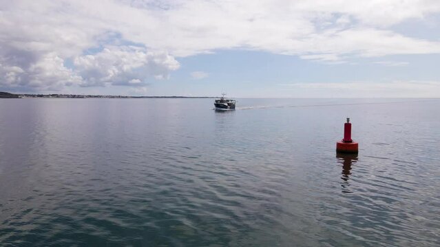 bateau en mer, bretagne, fouesnant