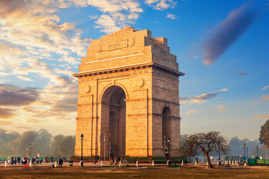 India Gate at sunrise, Rajpath, New Dehli, India