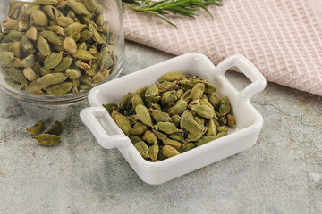 Dry Cardamom - aroma seasoning flavour