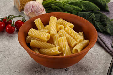 Italian cuisine - cooked pasta tortiglioni - 794896857