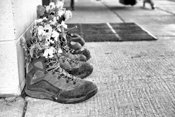 Shoes with flower composition inside
