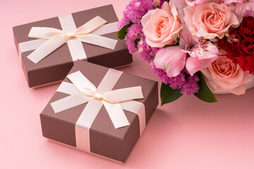 プレゼント、花束、母の日、お祝い。
