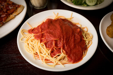Spaghetti with marinara sauce
