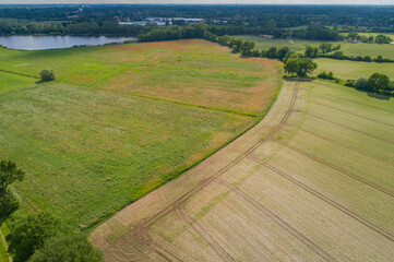 Drohnen Luftaufnahme von diverse Landwirtschaftliche Agrar Felder in Schleswig Holstein Deutschland
