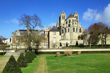 Fototapeta na wymiar The Church of St. Nicholas in Saint-Leu-d'Esserent