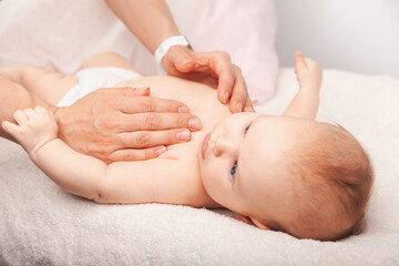 Baby chiropractic chest treatment