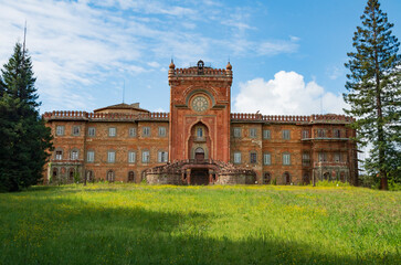 Lo splendido Castello abbandonato di Sammezzano