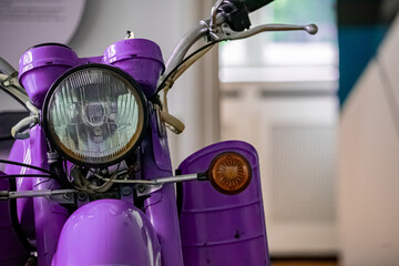 Motor roller scooter lila