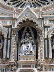 Virgin statue in the facade of Santa Maria del Fiore, Florence