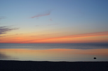 Lake Ladoga at sunset. - obrazy, fototapety, plakaty