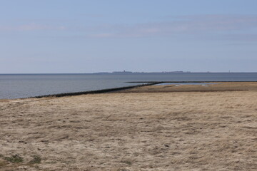 Blick auf die Küstenlandschaft bei Cuxhaven an der Nordsee	