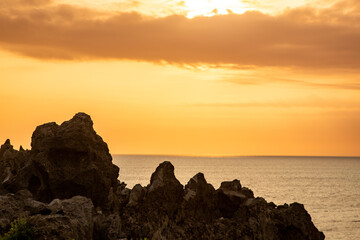 沖永良部島の夕景, 奇岩群, 