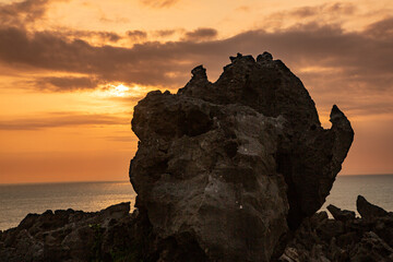 沖永良部島の夕景, 奇岩群,