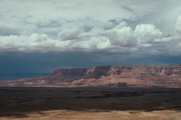 Fototapeta premium Panoramic view on the desert rocks and mesas in the Arizona desert, USA