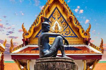 Tailandia Palacio Real puesta de sol paisaje.
Gran palacio y el templo Wat phra keaw en la ciudad de bangkok. - obrazy, fototapety, plakaty