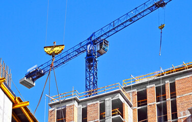 Tower crane, winch and construction