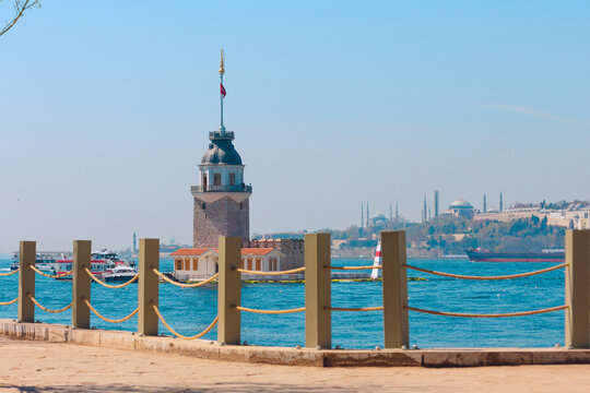 Kiz Kulesi aka Maiden's Tower and cityscape of Istanbul.