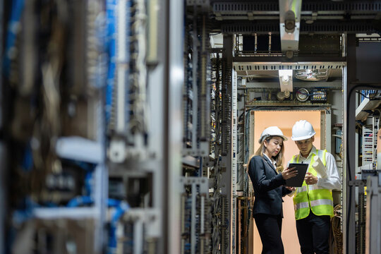 As pillars of the energy industry, power plants rely on the collaborative efforts of male and female engineers to meet the world's growing demand for sustainable energy.